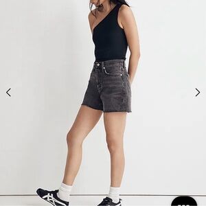 Madewell Relaxed Mid-length denim shorts in worn balck